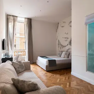 ** Otel Vanity Navona İtalya