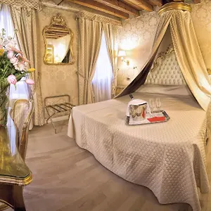 *** Otel Noemi İtalya